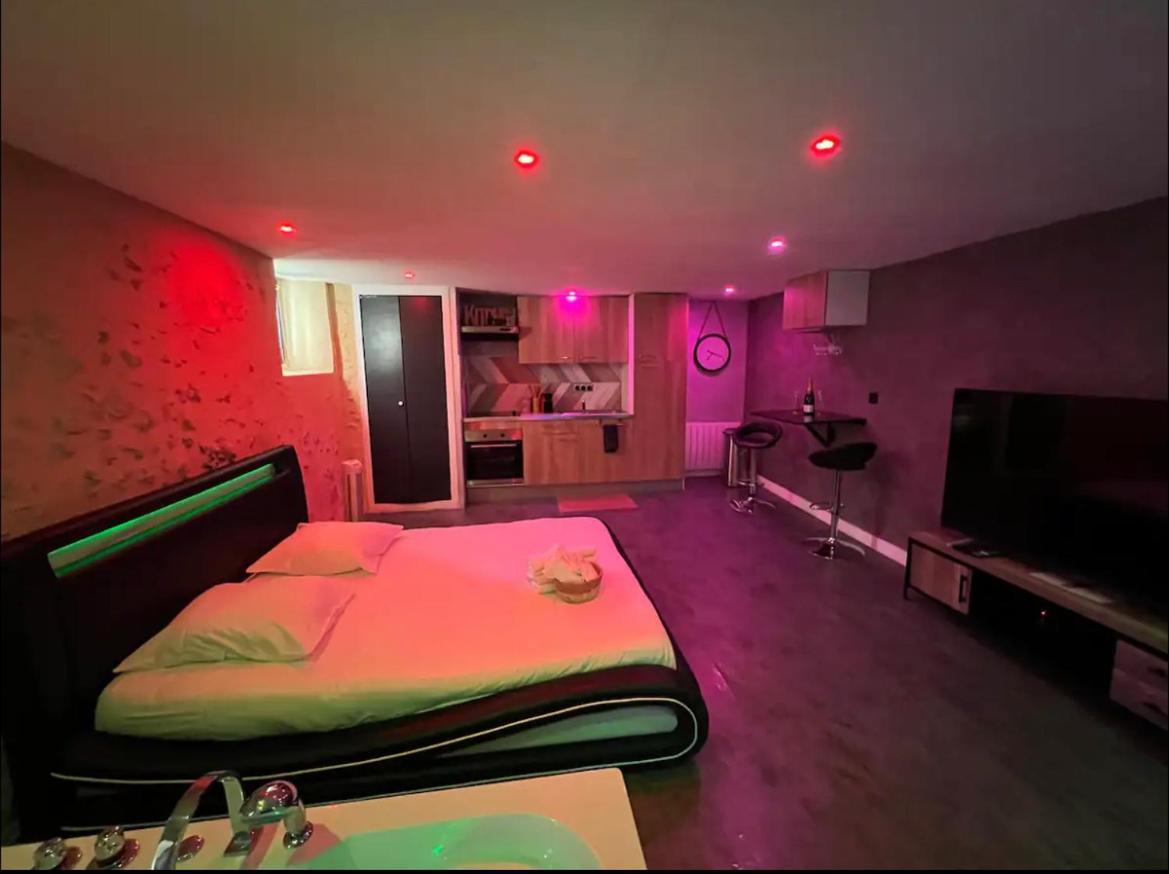 Love Queen Spa Detente บลัวส์ ภายนอก รูปภาพ