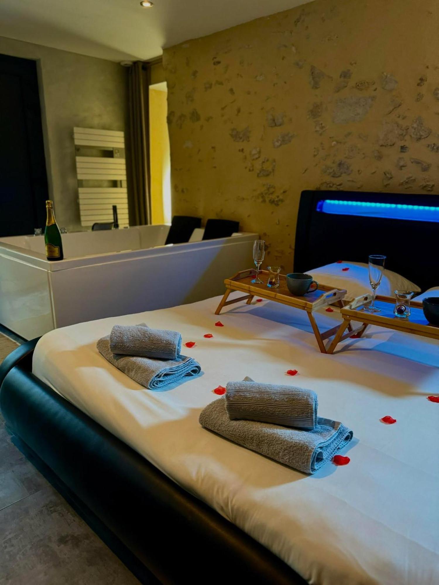 Love Queen Spa Detente บลัวส์ ภายนอก รูปภาพ